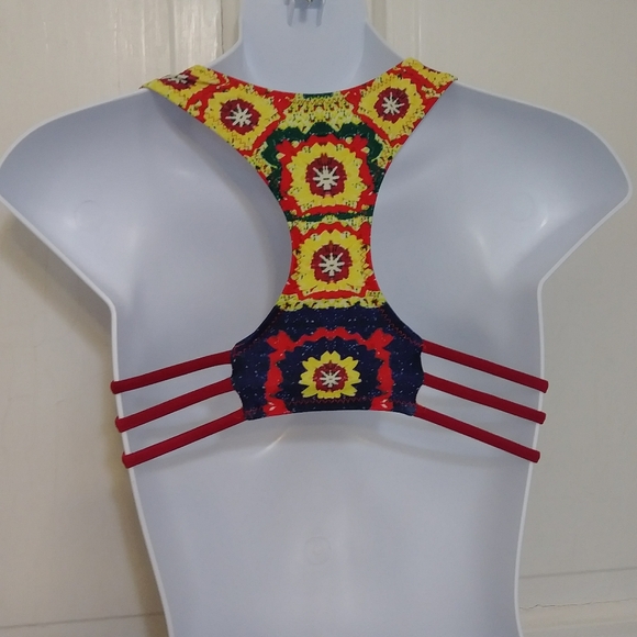 🌺BUNDLE ONLY🌺 Red and Yellow Sleeveless Cut Out Bodysuit - Picture 6 of 10